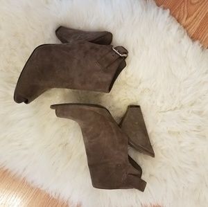 Nine West gray booties